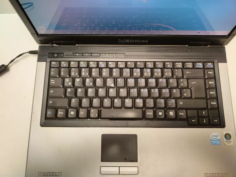 LAPTOP MEDION MIM2300  CZYTAJ OPIS