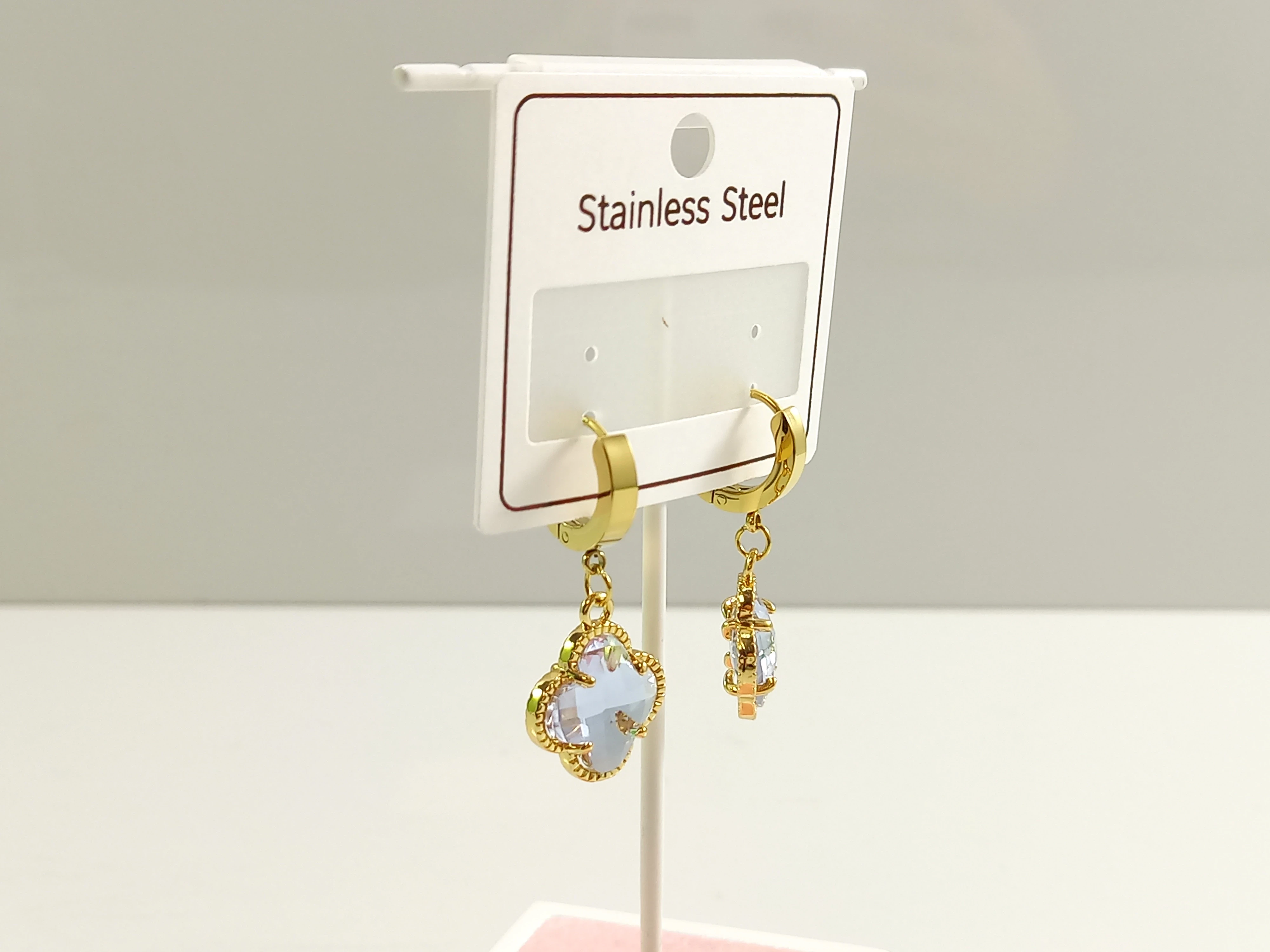 kolczyki-stal-pozlacana-wiszacy-kwiat-ean-gtin-5905935523776