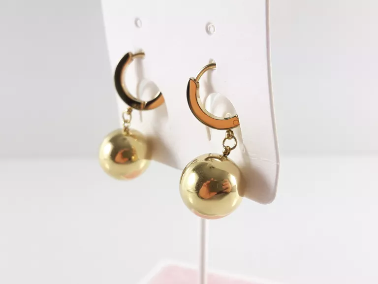 kolczyki-stal-pozlacana-kulka-wiszaca-na-kole-polwiejska-13-poznan-ska-x