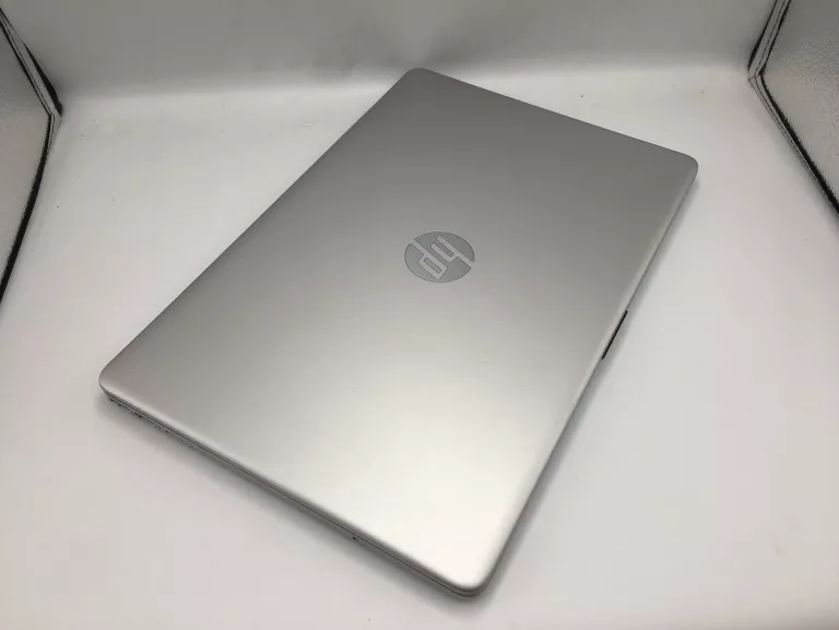 LAPTOP HP 15-DW3113NW I5-1135G7/8GB/512GB