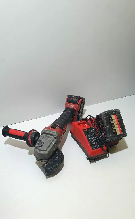 SZLIFIERKA MILWAUKEE M18 ZESTAW