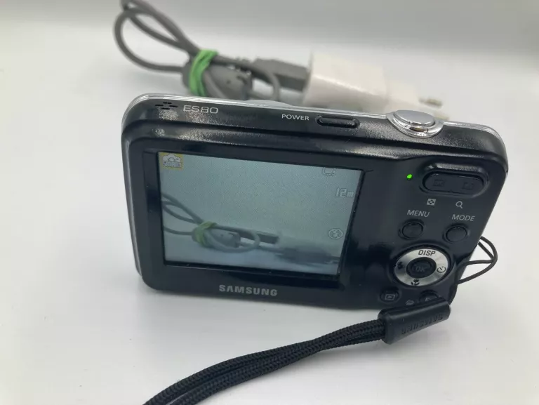 APARAT SAMSUNG ES80
