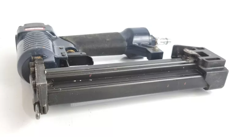 GWOŹDZIARKA PNEUMATYCZNY ROCKWORTH AR2581-PL