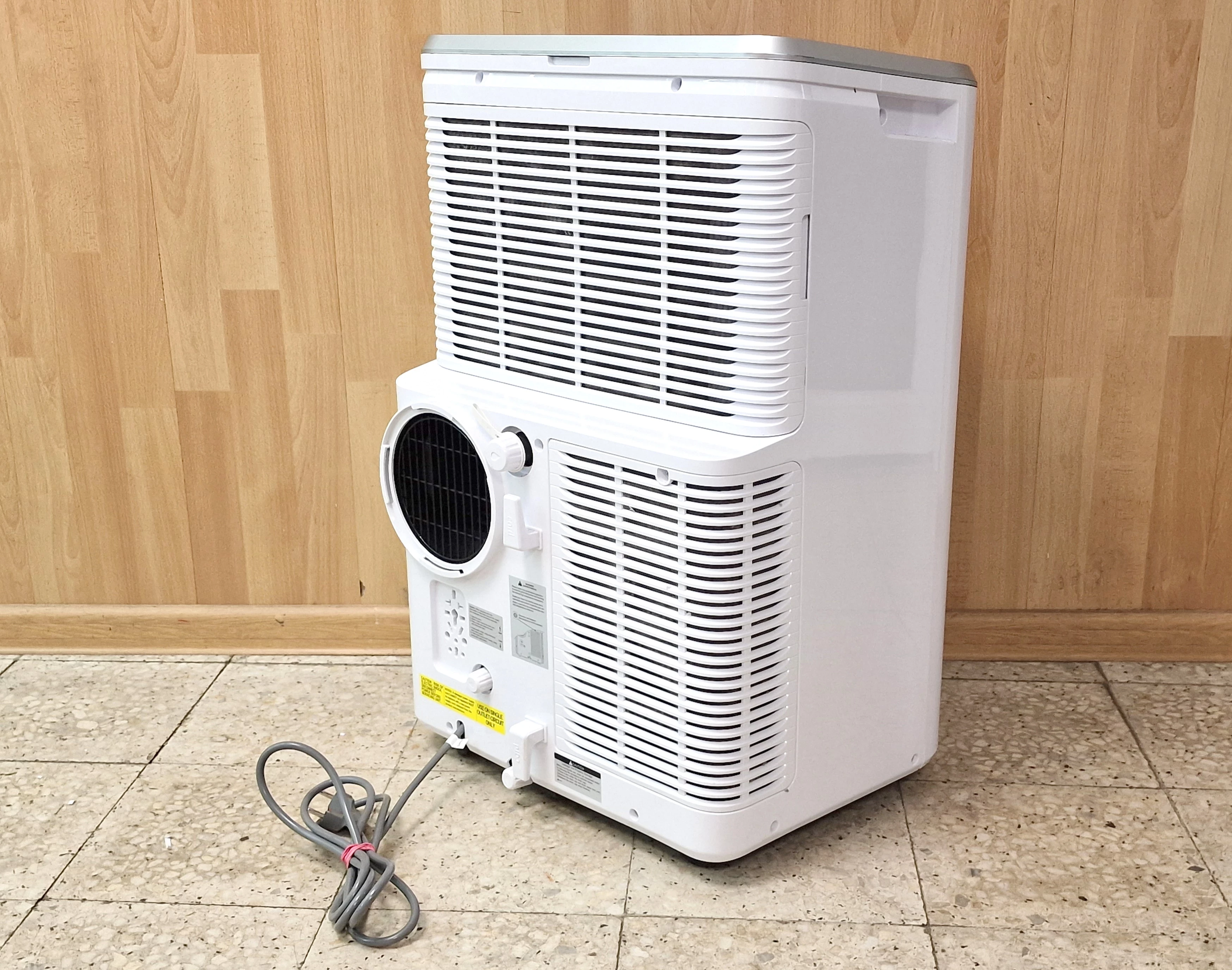 klimatyzator-przenosny-elektrolux-exp34u338hw-kolor-dominujacy-bialy