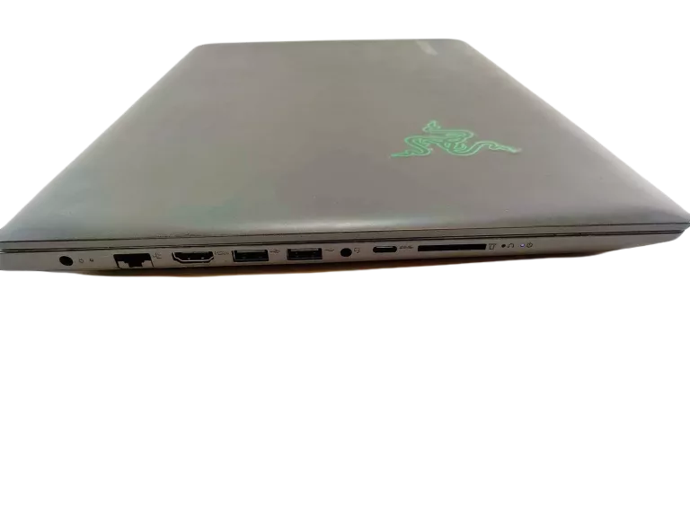 LENOVO IDEAPAD 330 15,6'INTEL CORE I7 8 GB/256 GB
