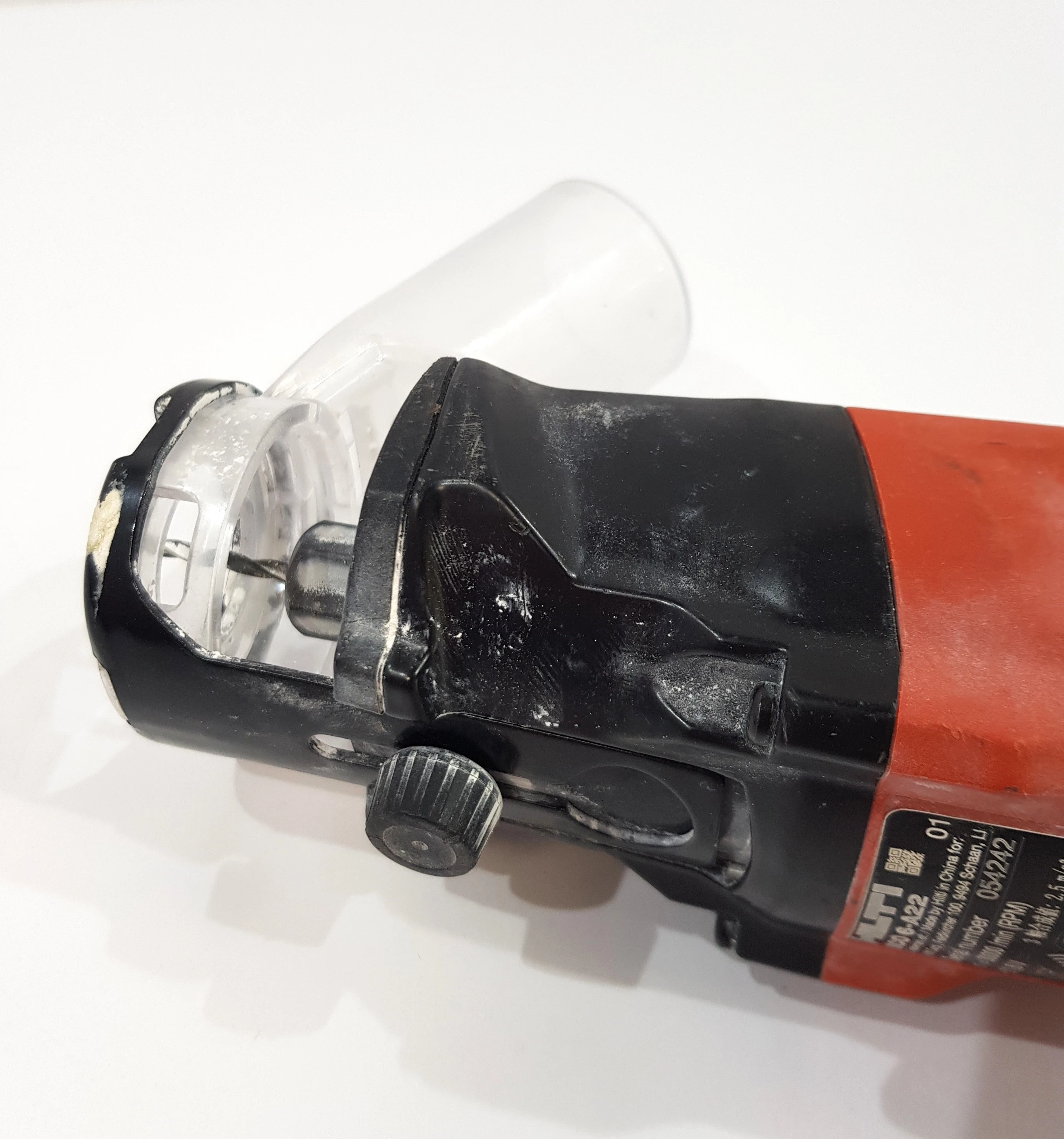 wyrzynarka-hilti-sco-6-a22-przystawka-mocowanie-brzeszczotu-chwyt-uniwersalny