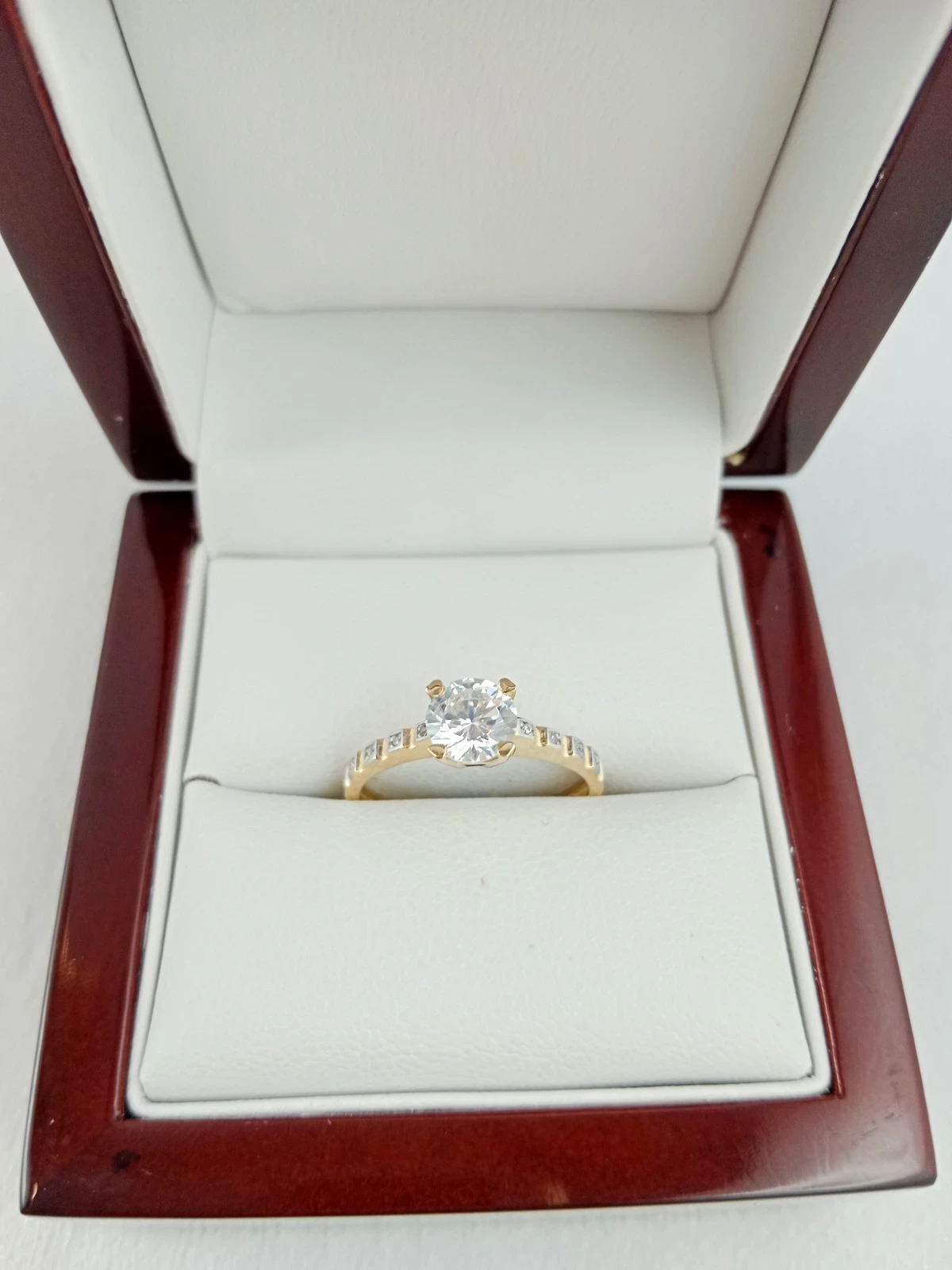 zloty-pierscionek-222gr-585pr-ean-gtin-5905235811580