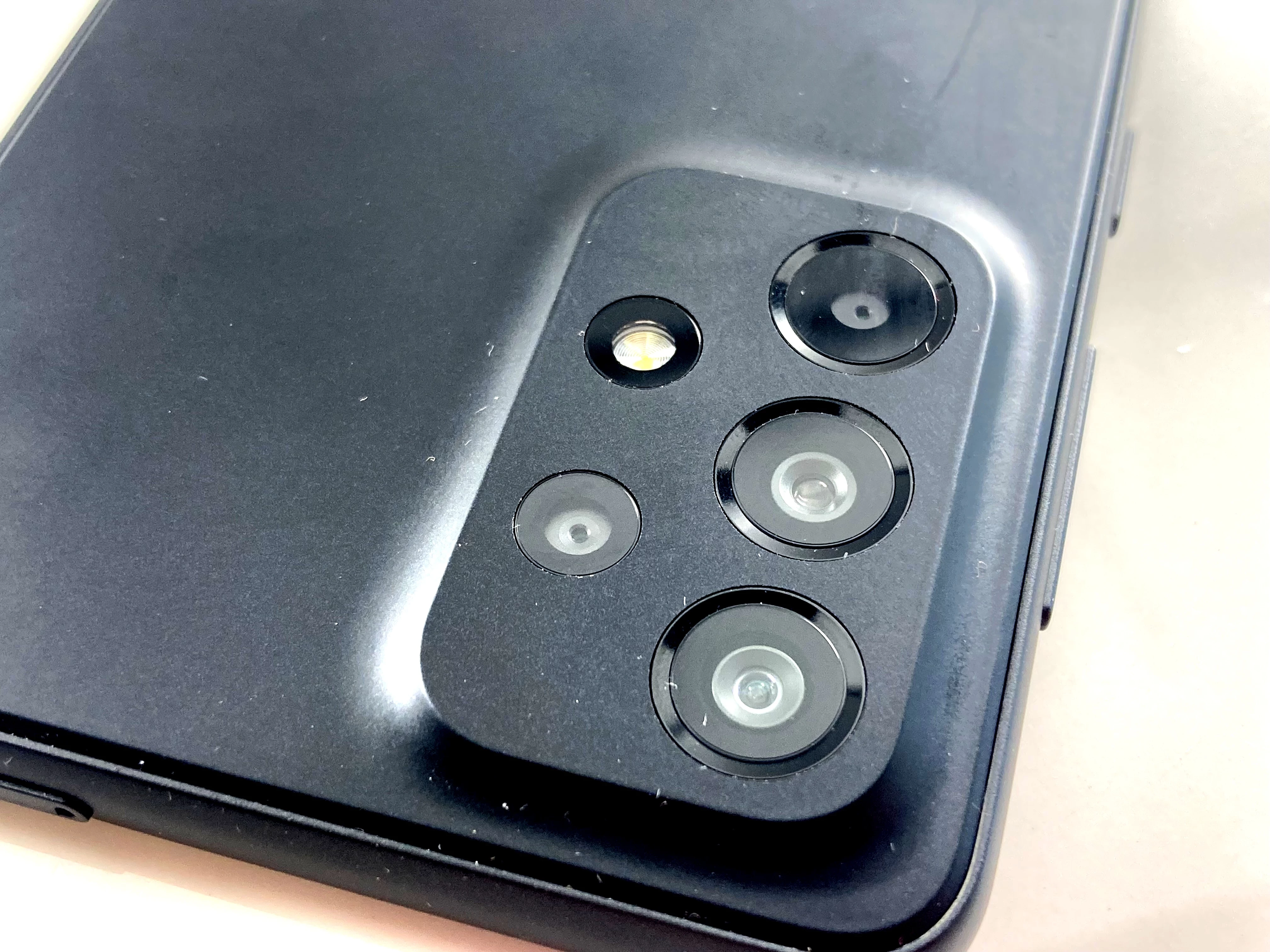 telefon-samsung-galaxy-a33-5g-jak-nowy-wbudowana-pamiec-128-gb