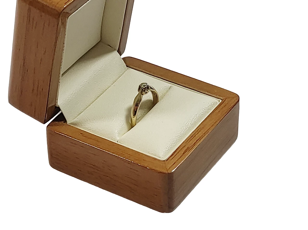 zloty-pierscionek-z-cyrkonia-585-166g-r-10-rodzaj-2205-2