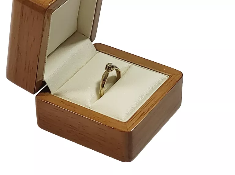 zloty-pierscionek-z-cyrkonia-585-166g-r-10-rodzaj-2205-2