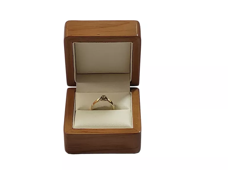 zloty-pierscionek-z-cyrkonia-585-166g-r-10-stan-11323-2