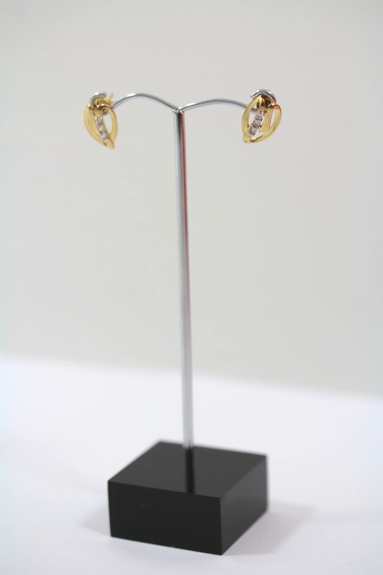 piekne-nowe-zlote-kolczyki-333-cyrkonie-sztyft-motyw-129129-246990