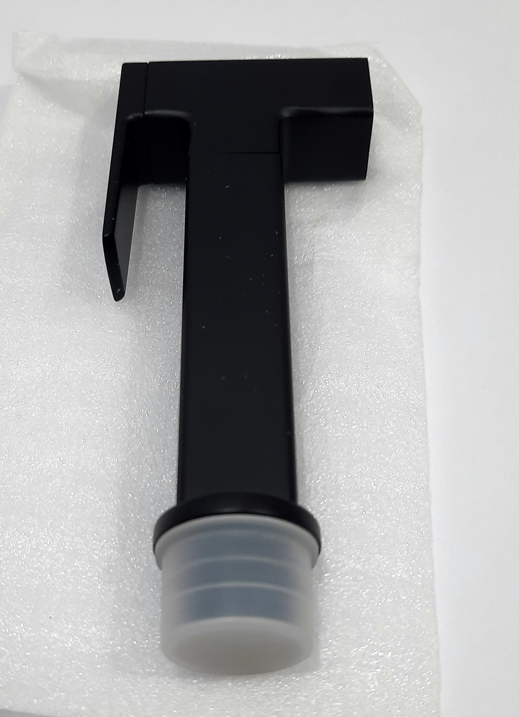 zestaw-podtynkowy-bidetowy-omnires-alton-czarny-rodzaj-baterii-bateria-bidetowa