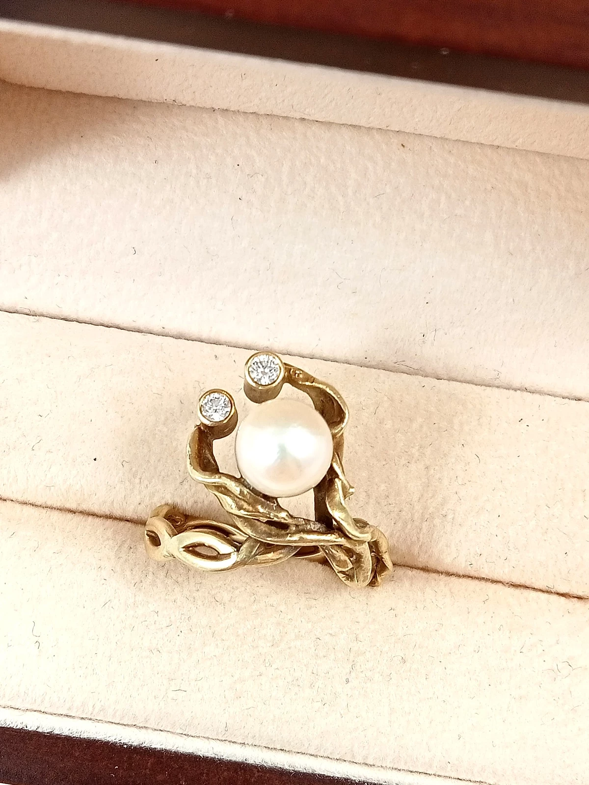 zloty-pierscionek-pleciony-z-perla-843g-pr585-r20-fredry-plac-targowy-ledziny