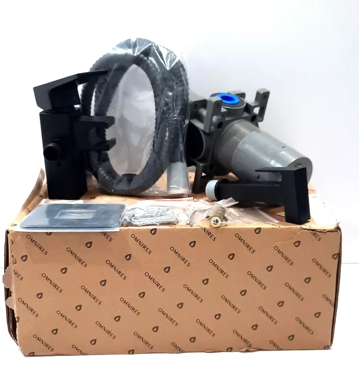 zestaw-podtynkowy-bidetowy-omnires-alton-czarny-malborska-1-lok-6a-warszawa