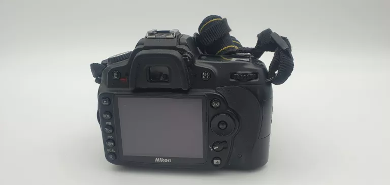 NIKON D90 + OBIEKTYW NIKKOR AF-S DX 18-105