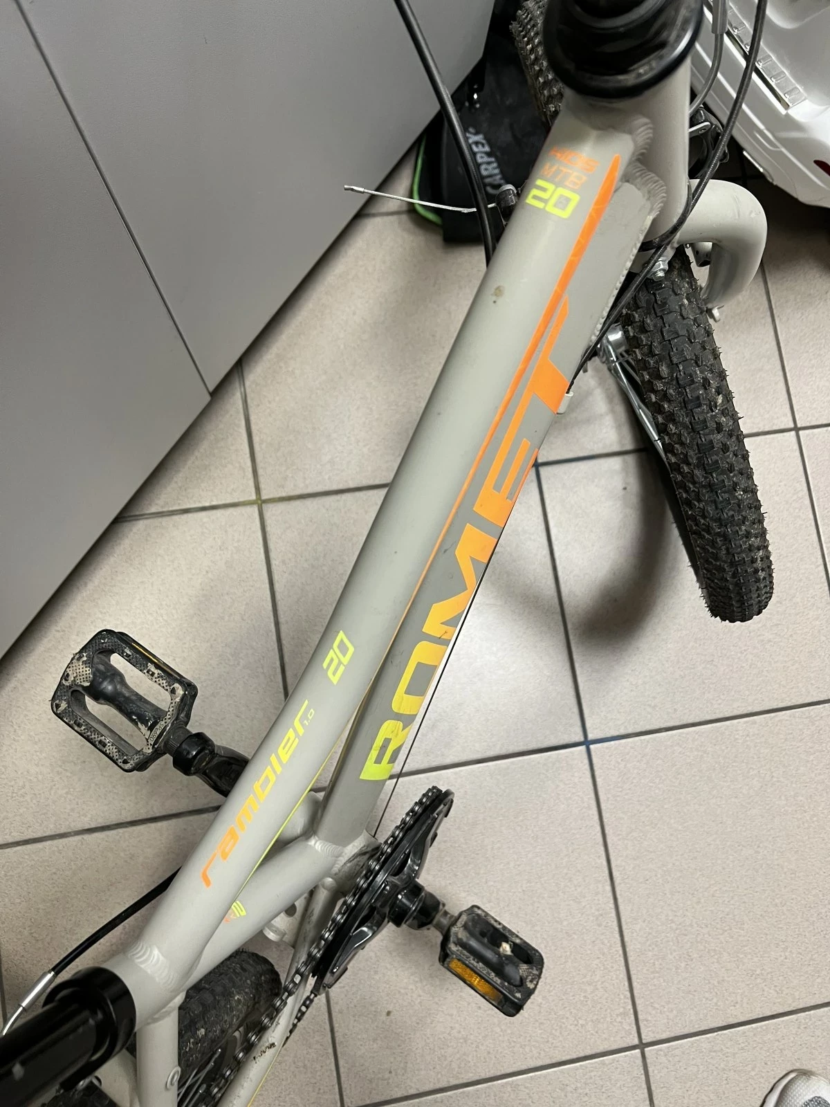 rower-romet-rambler-dzieciecy-20-stan-uzywany