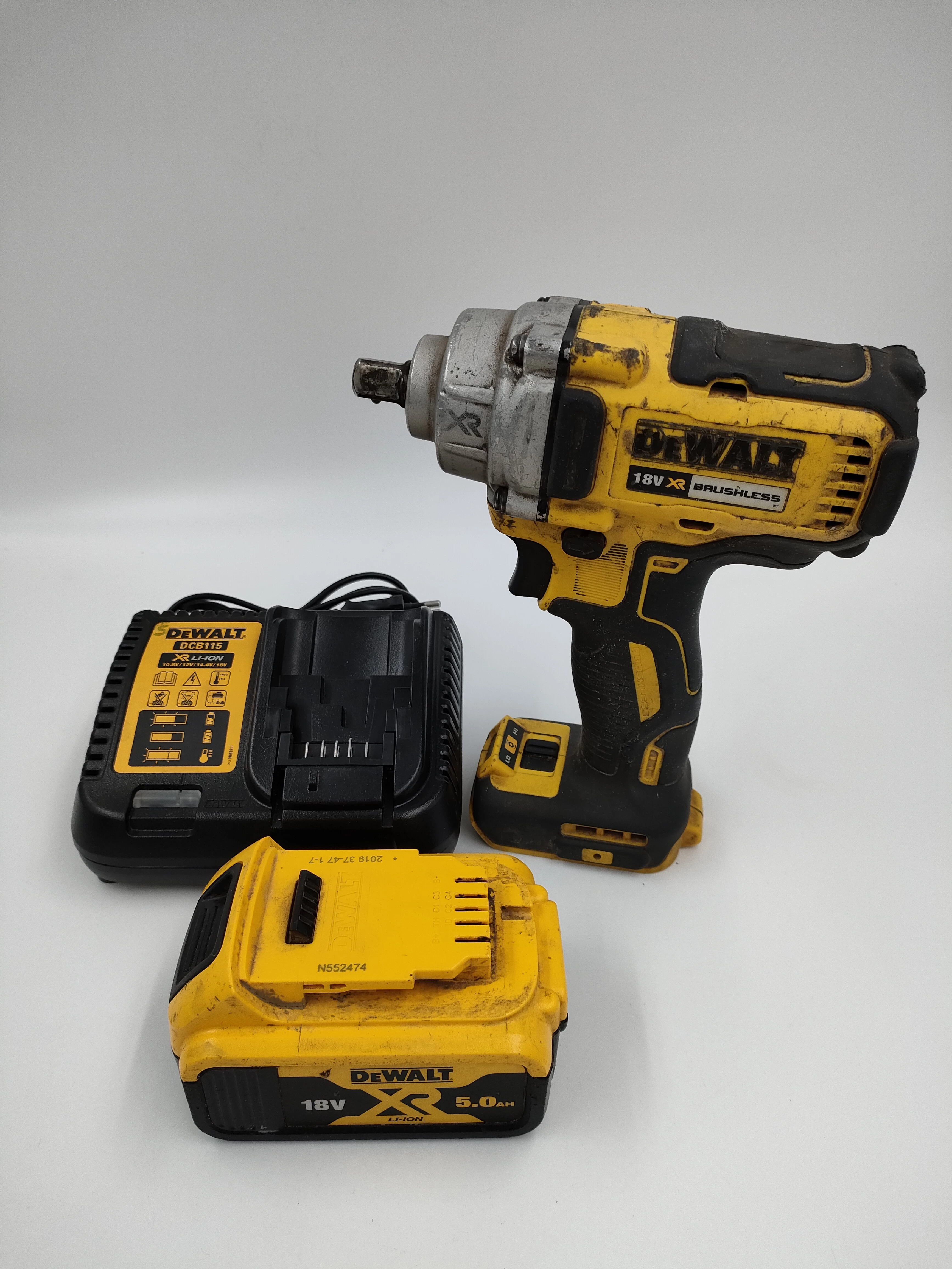 KLUCZ UDAROWY ZAKRĘTARKA DEWALT DCF894 + AKU + ŁA | Klucze udarowe ...