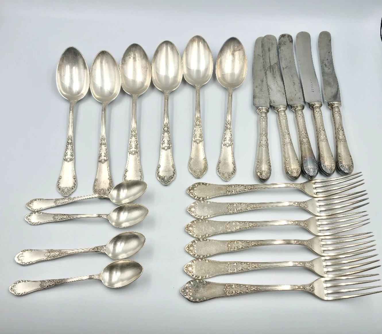 sztucce-fraget-bm-plaque-komandorska-666g-mr-cash