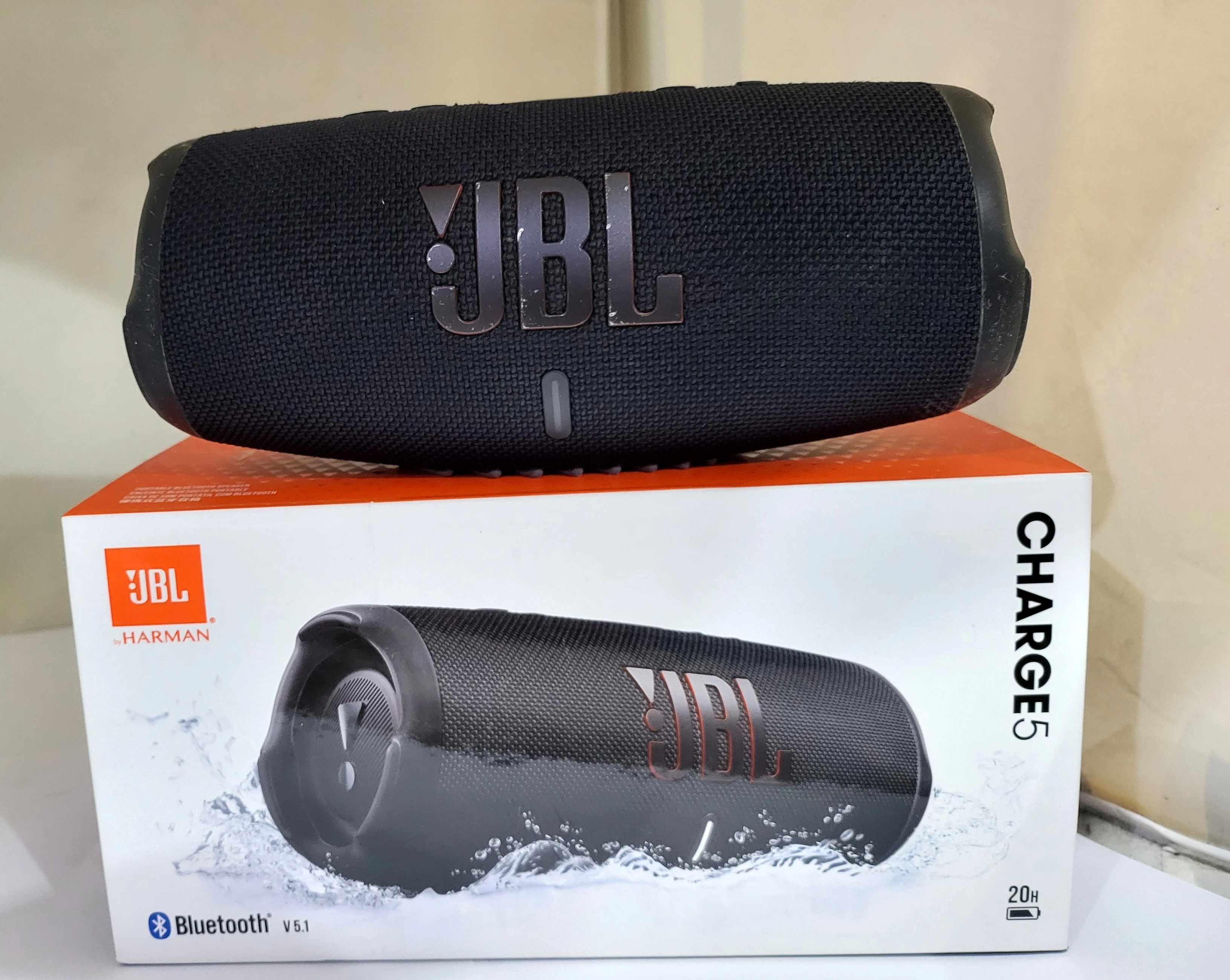 GŁOŚNIK JBL CHARGE 5 OPIS! | Głośniki przenośne | Loombard.pl