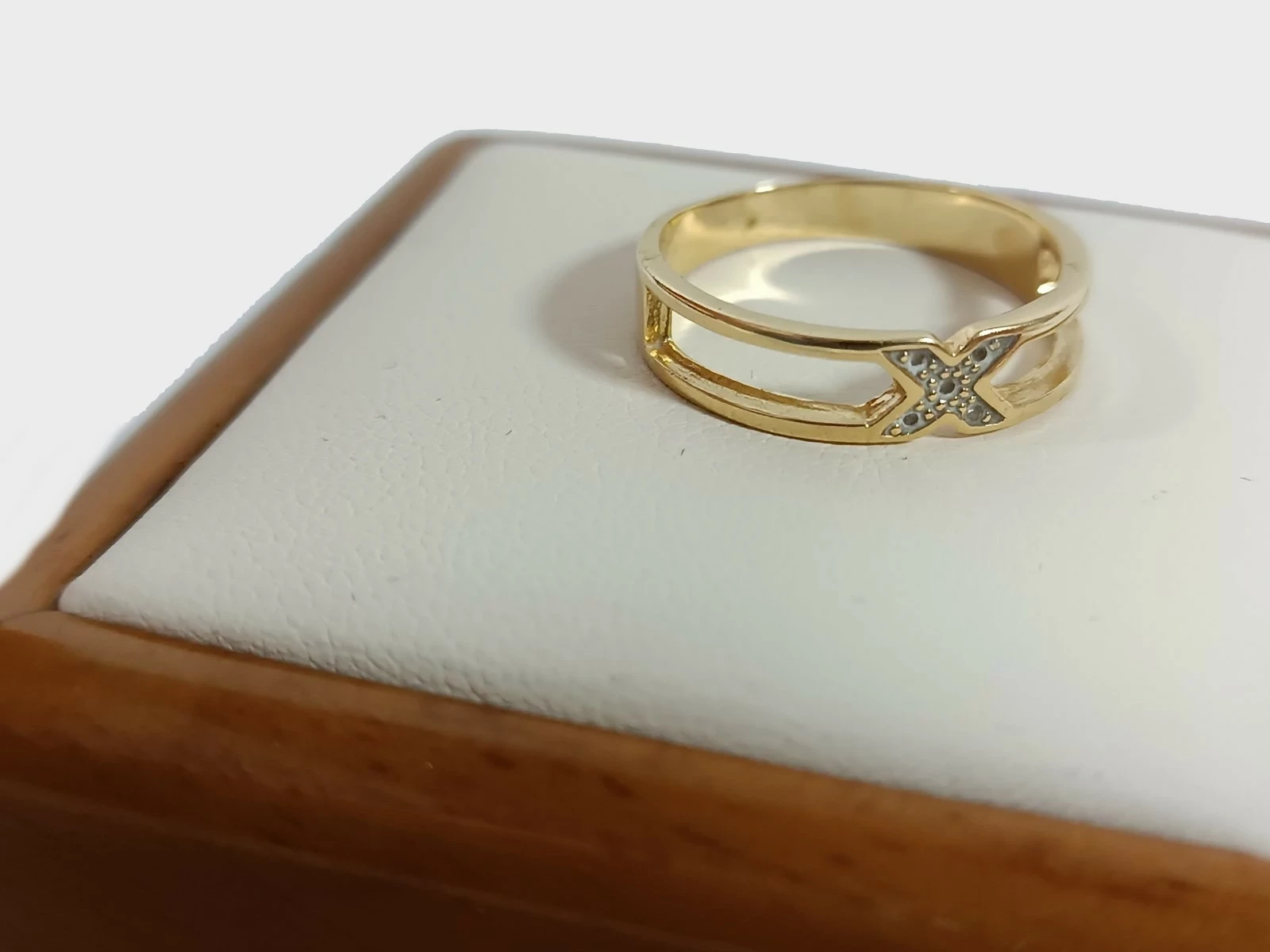 piekny-zloty-pierscionek-pr-585-kamien-17088-524288