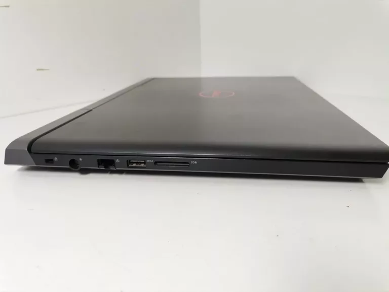 LAPTOP DELL G5  5587