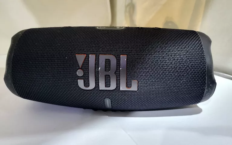 glosnik-jbl-charge-5-opis-marka-jbl