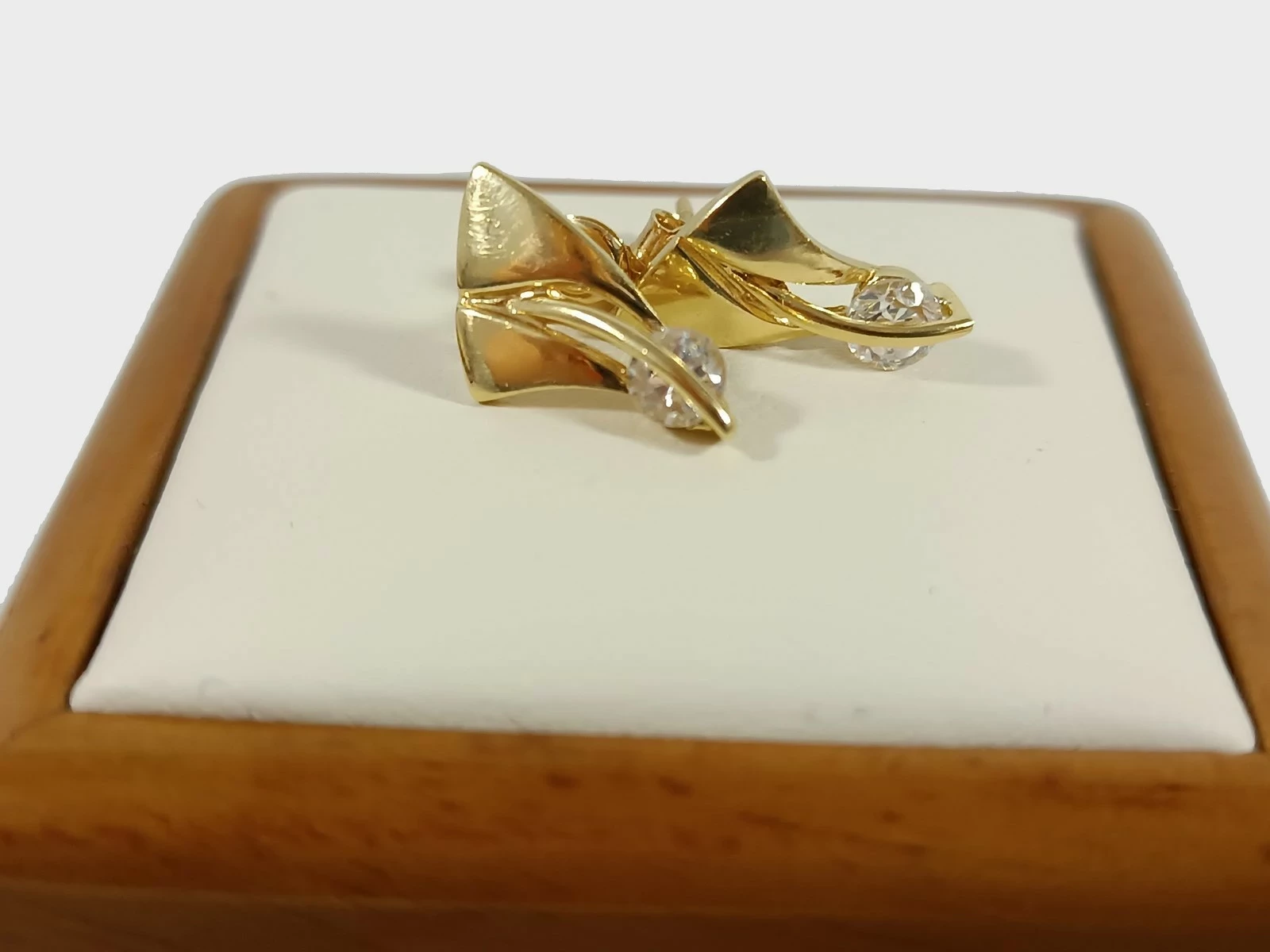 pieknye-zlote-kolczyki-pr-585-ean-gtin-0645760813042