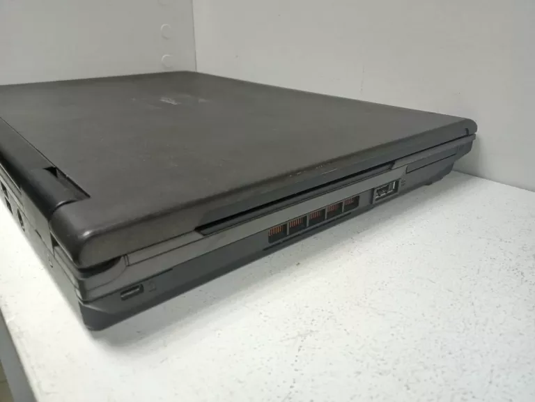 fujitsu-siemens-esprimo-core-2-240ghz-4gb-320hdd-przekatna-ekranu-14