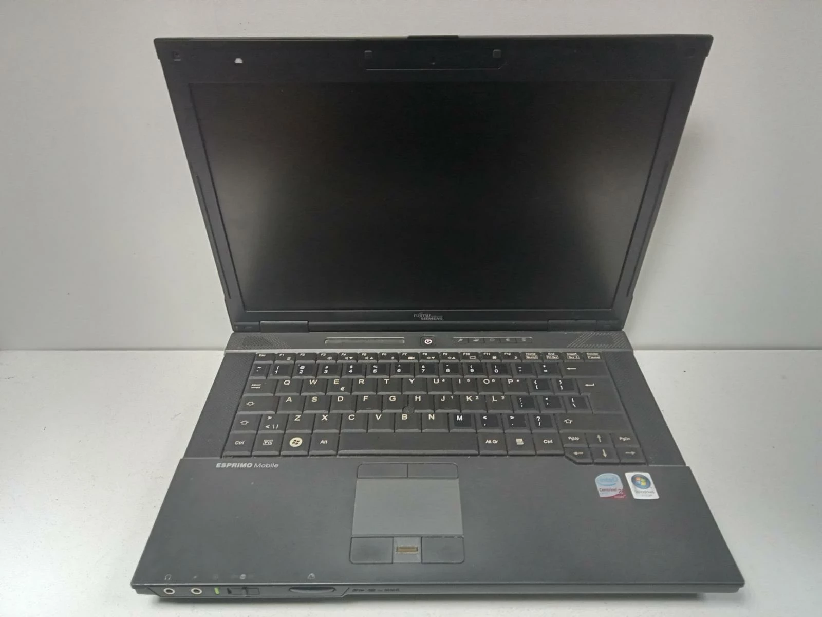 fujitsu-siemens-esprimo-core-2-240ghz-4gb-320hdd-stan-uzywany