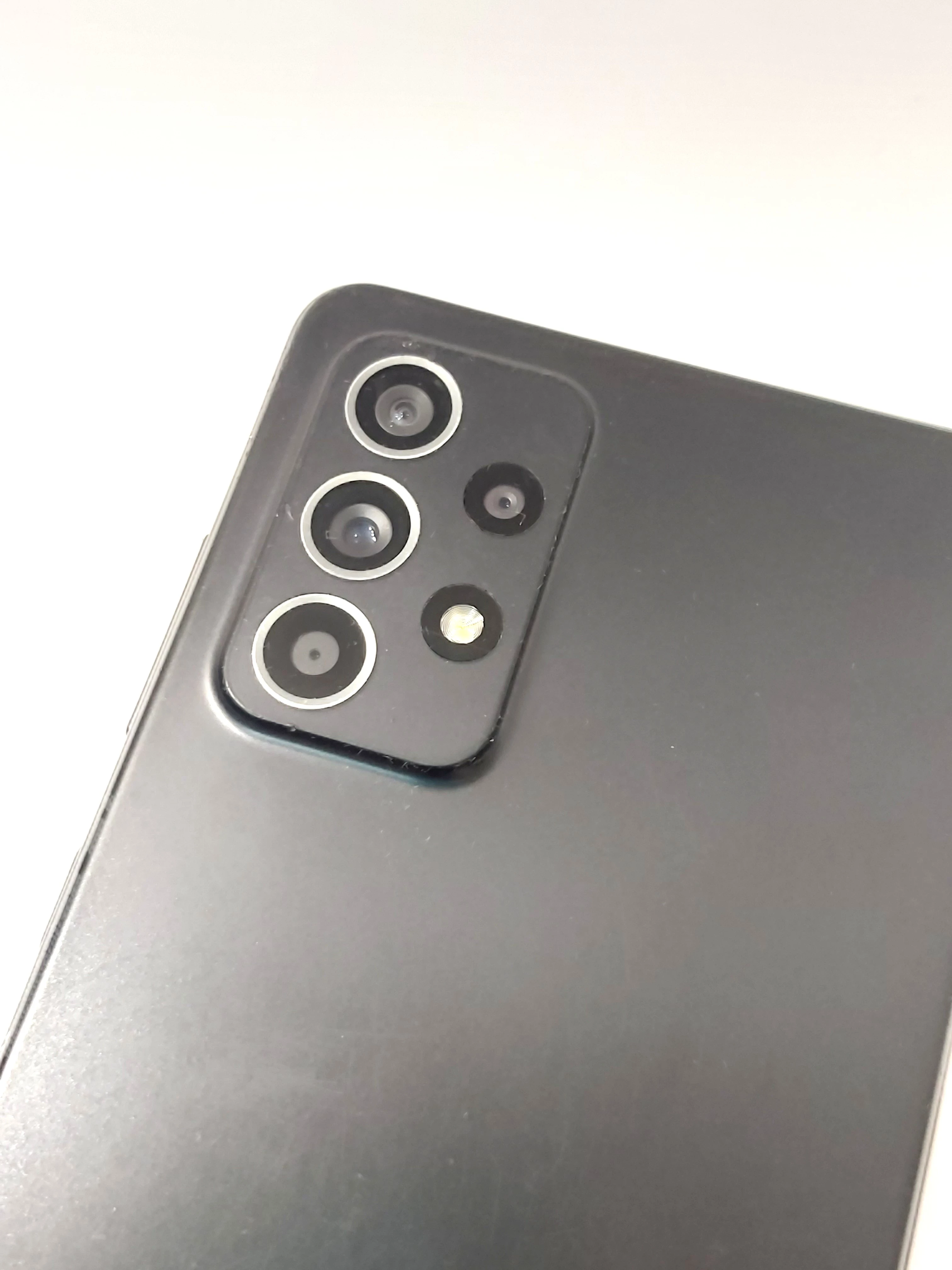 telefon-samsung-a52-6128gb-5g-komplet-system-operacyjny-android