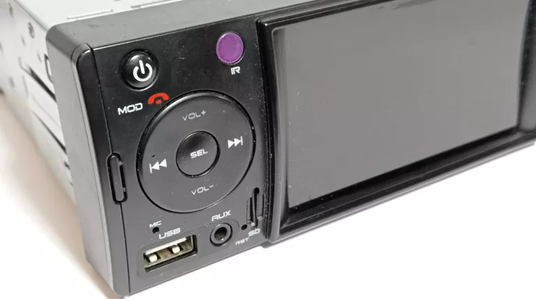 RADIO SAMOCHODOWE LCD