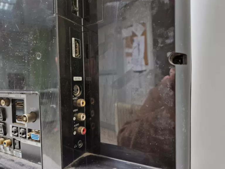 telewizor-samsung-37-le37m87bd-uszkodzony-odbior-osobisty-format-hd-full-hd