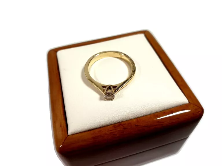 piekny-zloty-pierscionek-pr-585-material-15835-2