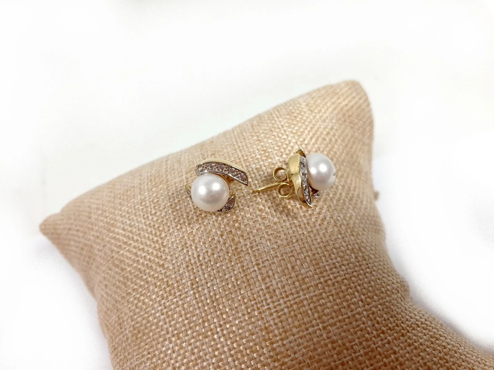 piekne-zlote-kolczyki-pr-585-z-perla-material-15835-2