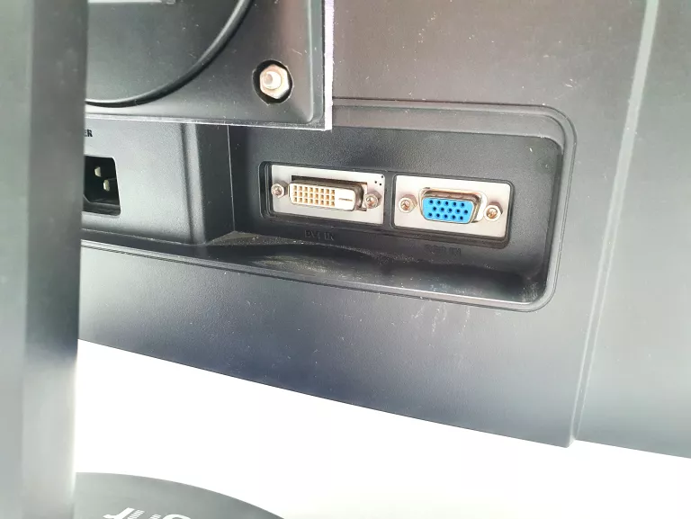 monitor-samsung-syncmaster-ex2220-kod-producenta-ls22clusbeen