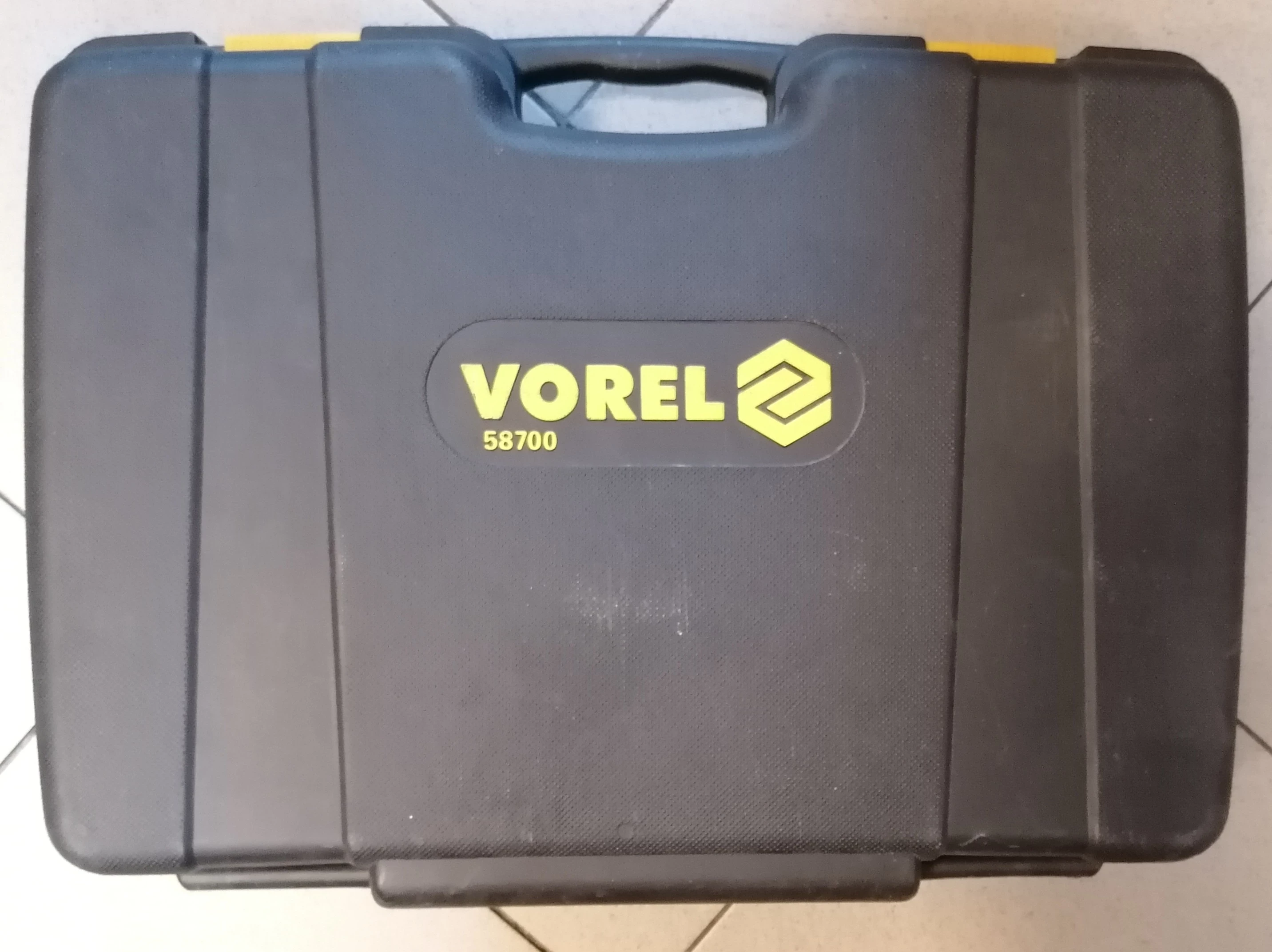 zestaw-narzedzi-vorel-58700-walizka-liczba-elementow-w-zestawie-216