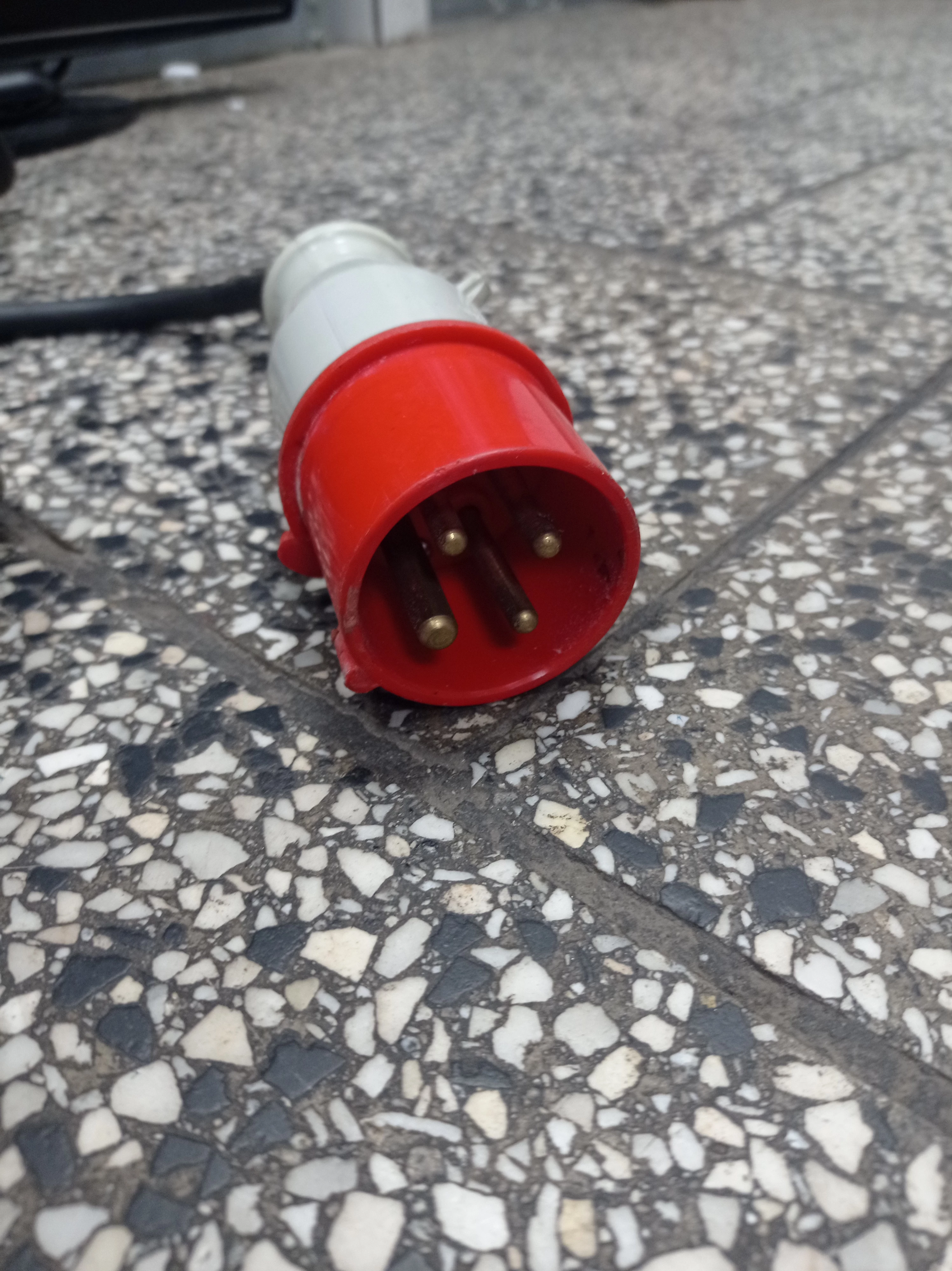 spawarka-bester-sticker-2500-marka-dedra