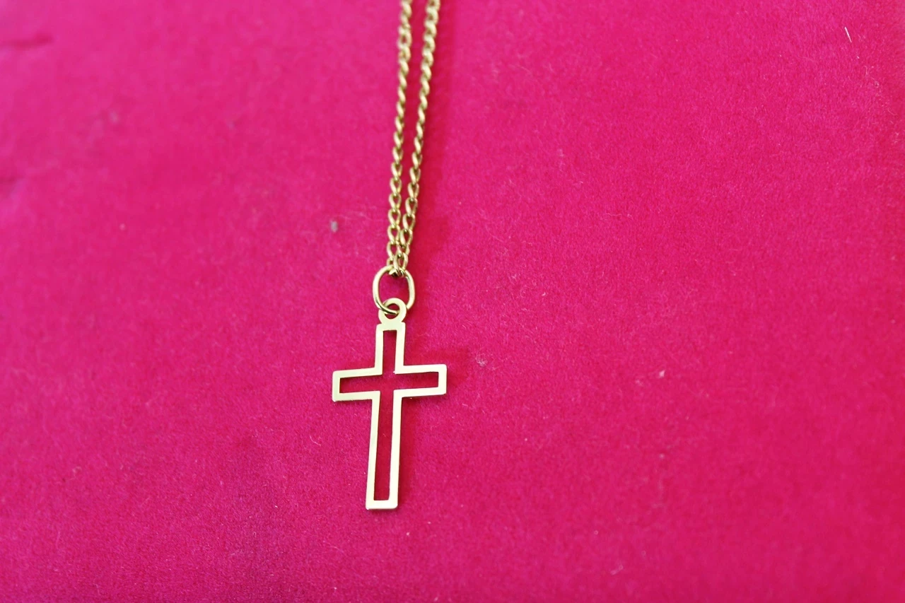 zlota-zawieszka-krzyz-kunickiego-53-sj-lublin