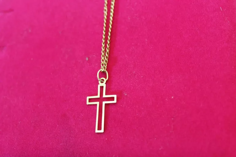 zlota-zawieszka-krzyz-kunickiego-53-sj-lublin