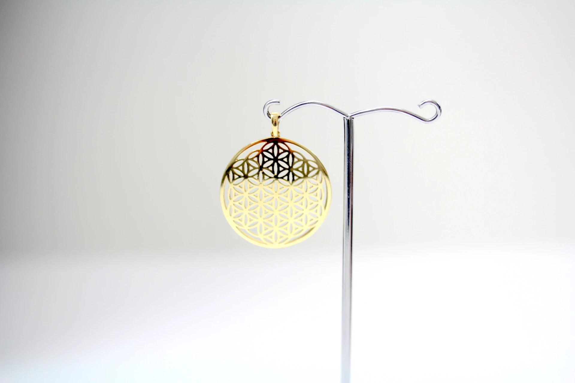 zjawiskowa-zlota-zawieszka-wkruk-pr585-aleje-jerozolimskie-33-warszawa-boonum