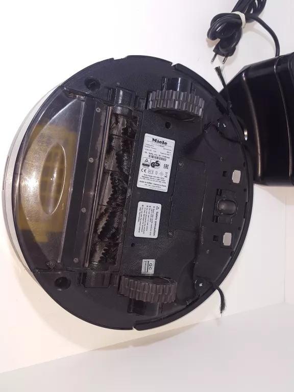 ROBOT SPRZĄTAJĄCY MIELE SCOUT RX1 + STACJA + PILO
