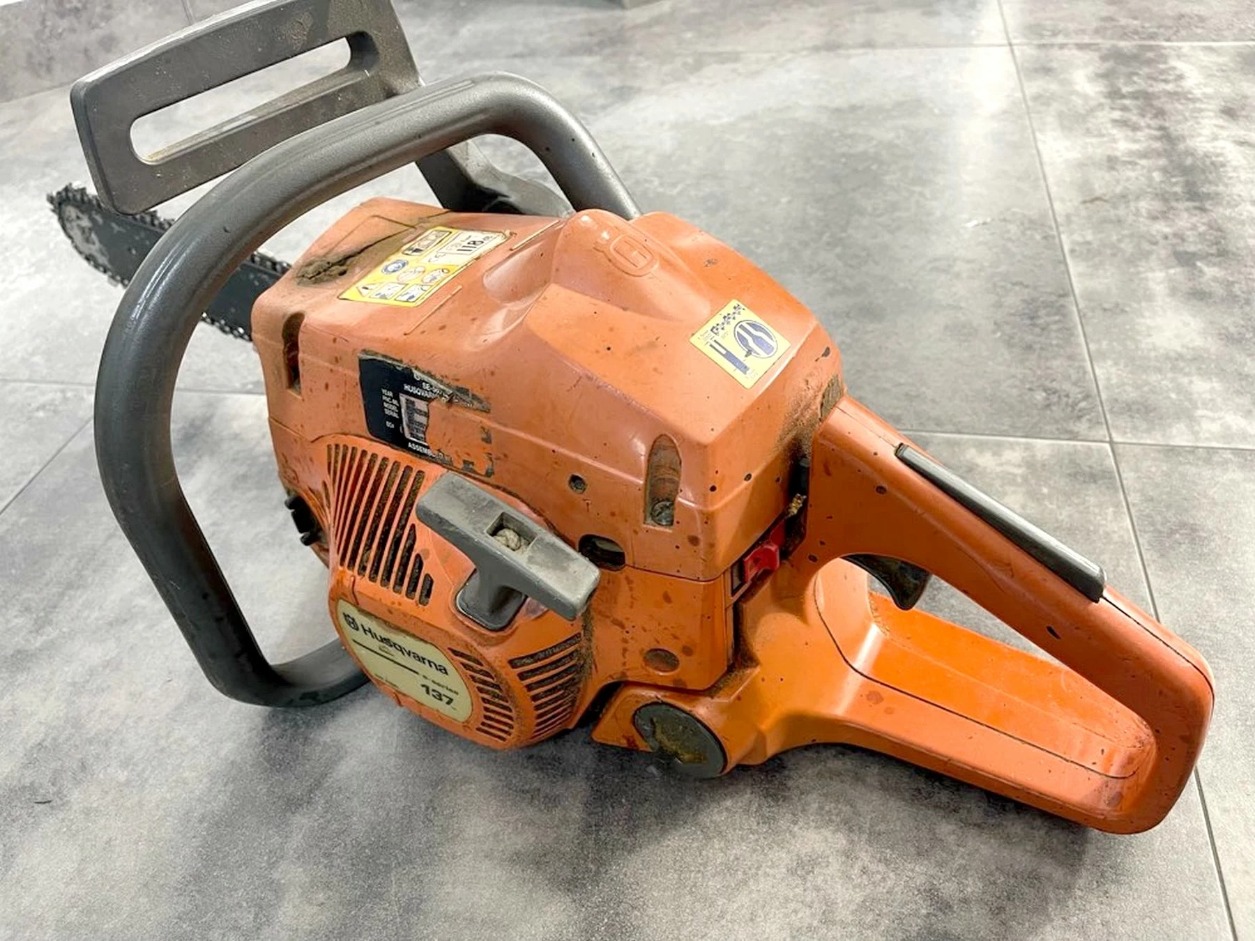 pila-lancuchowa-husqvarna-137-1600-w-22-km-ean-gtin-1212121212312