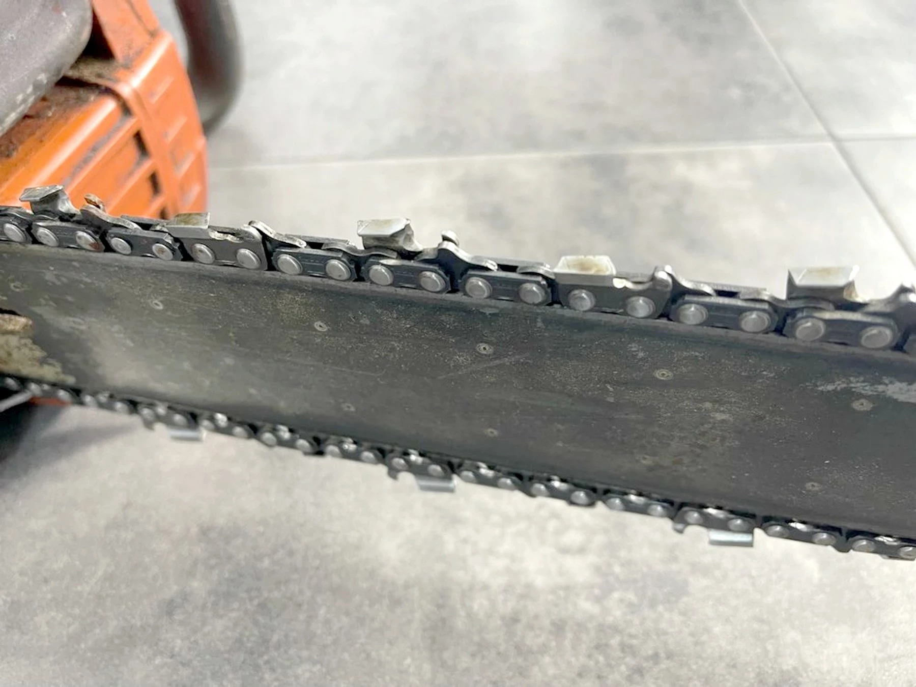 pila-lancuchowa-husqvarna-137-1600-w-22-km-kod-producenta-137