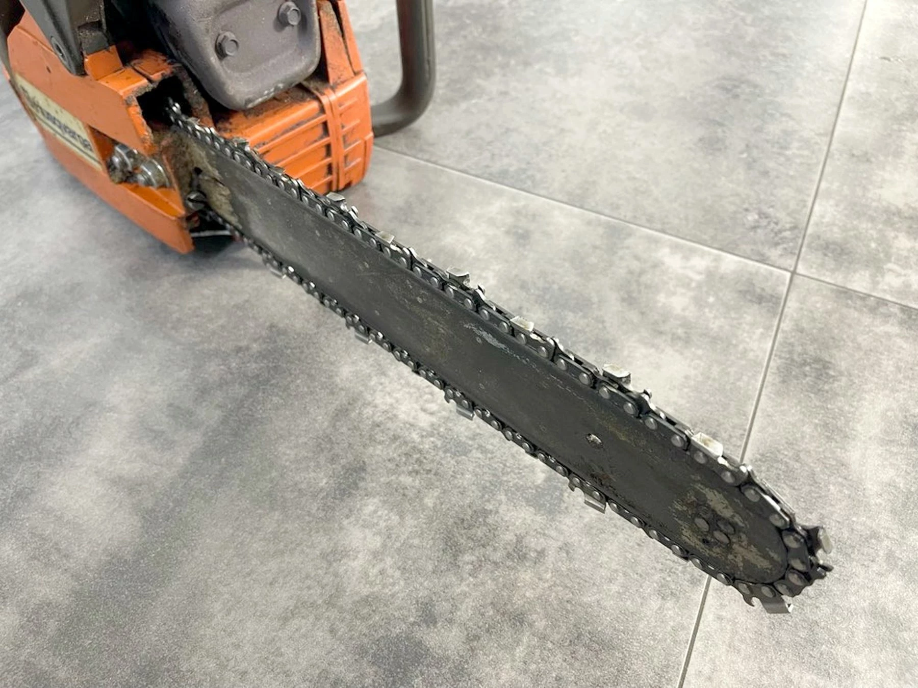 pila-lancuchowa-husqvarna-137-1600-w-22-km-product-id