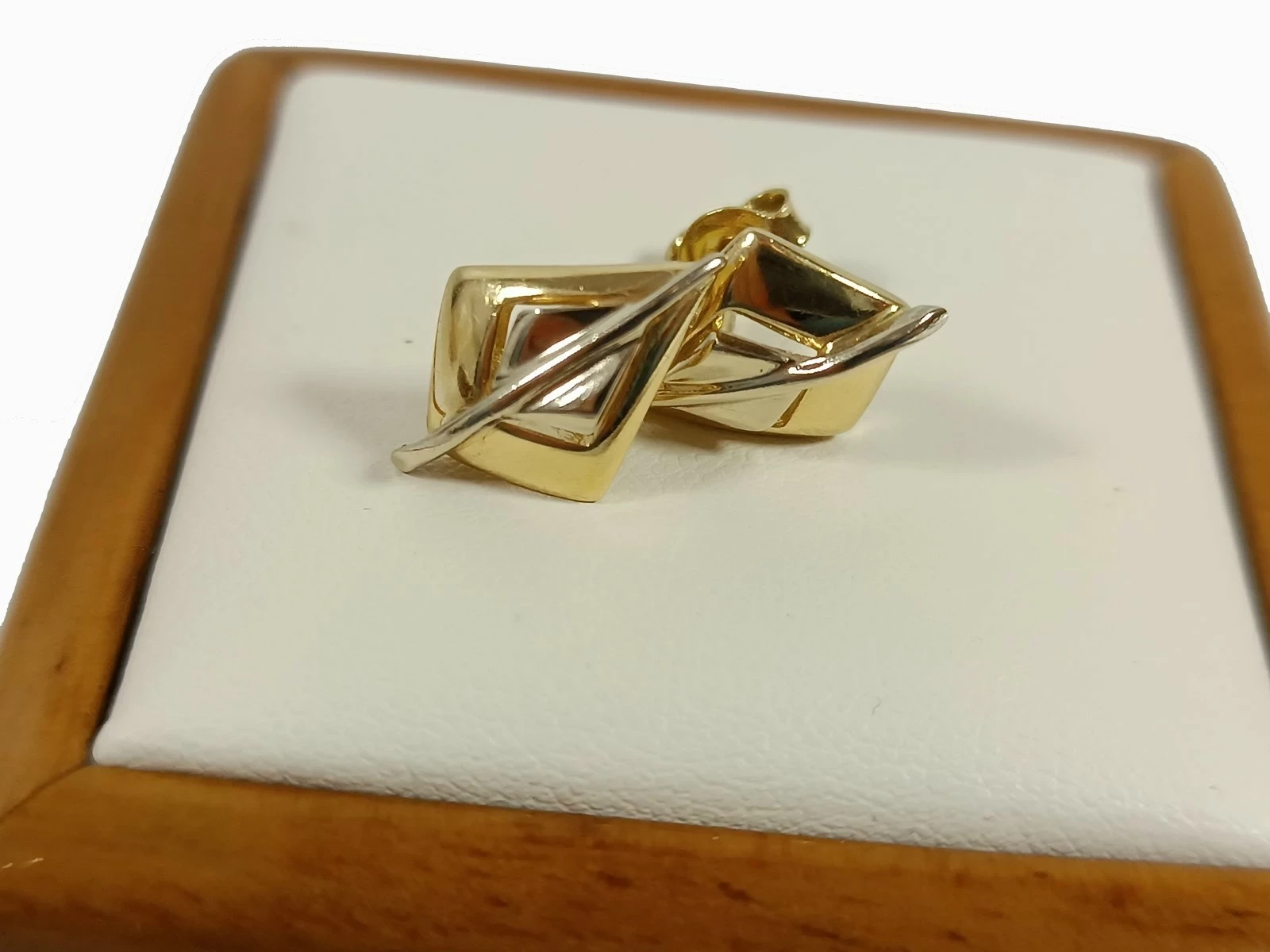 piekne-zlote-kolczyki-pr-585-stan-11323-2