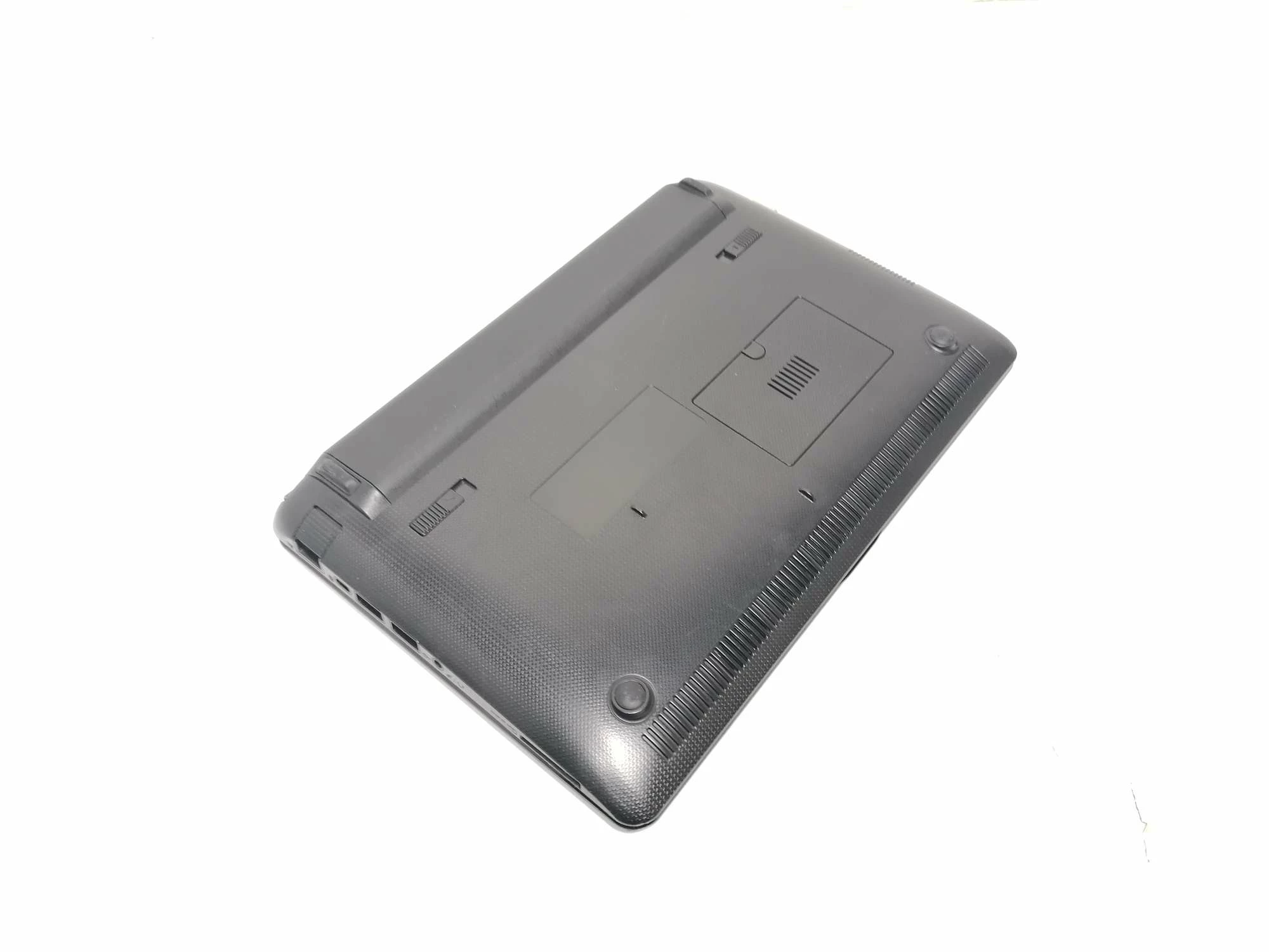 netbook-asus-ee-pc-uszkodzony-typ-dysku-twardego-hdd