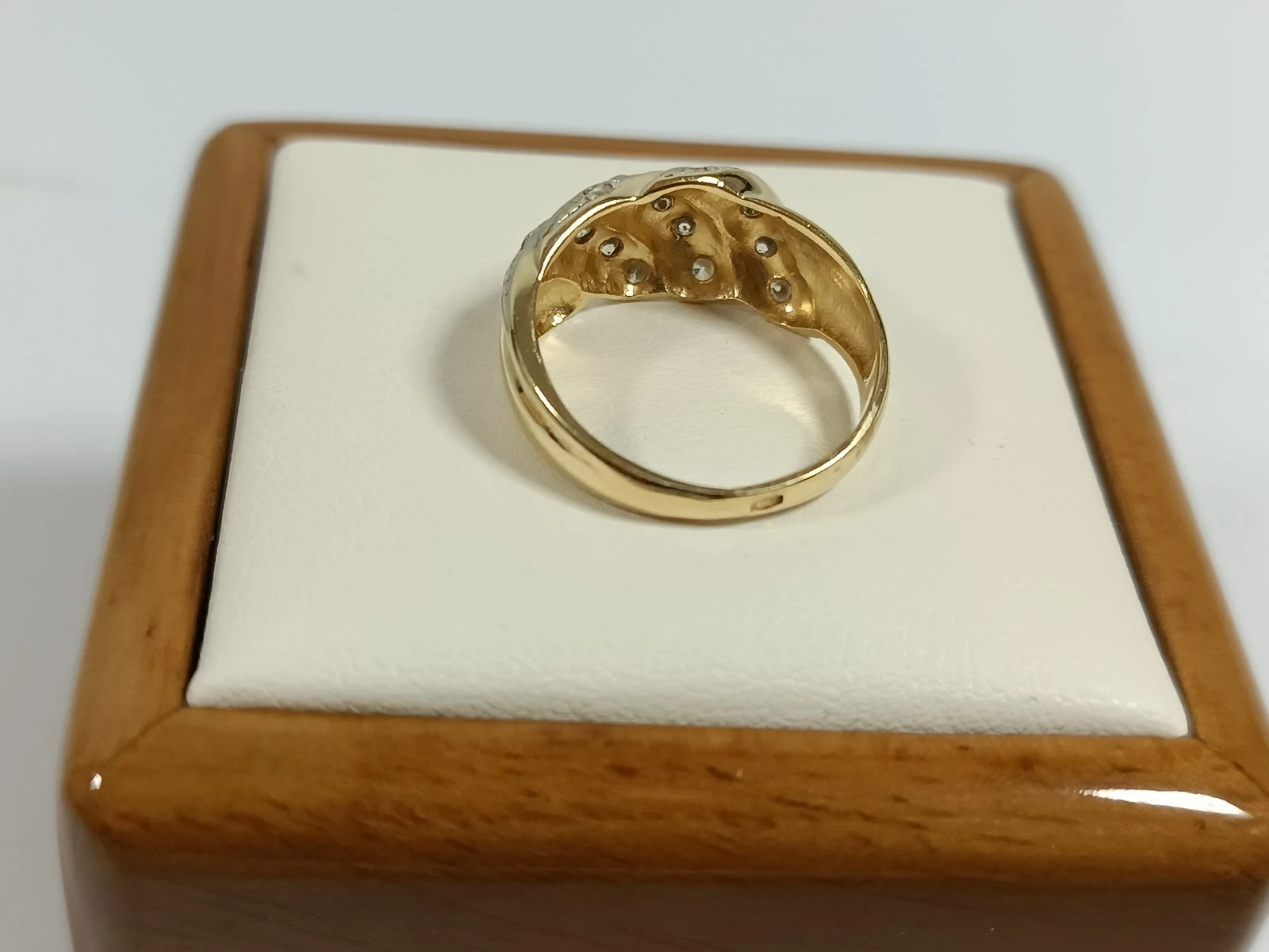 piekny-zloty-pierscionek-proby-585-rodzaj-2205-16