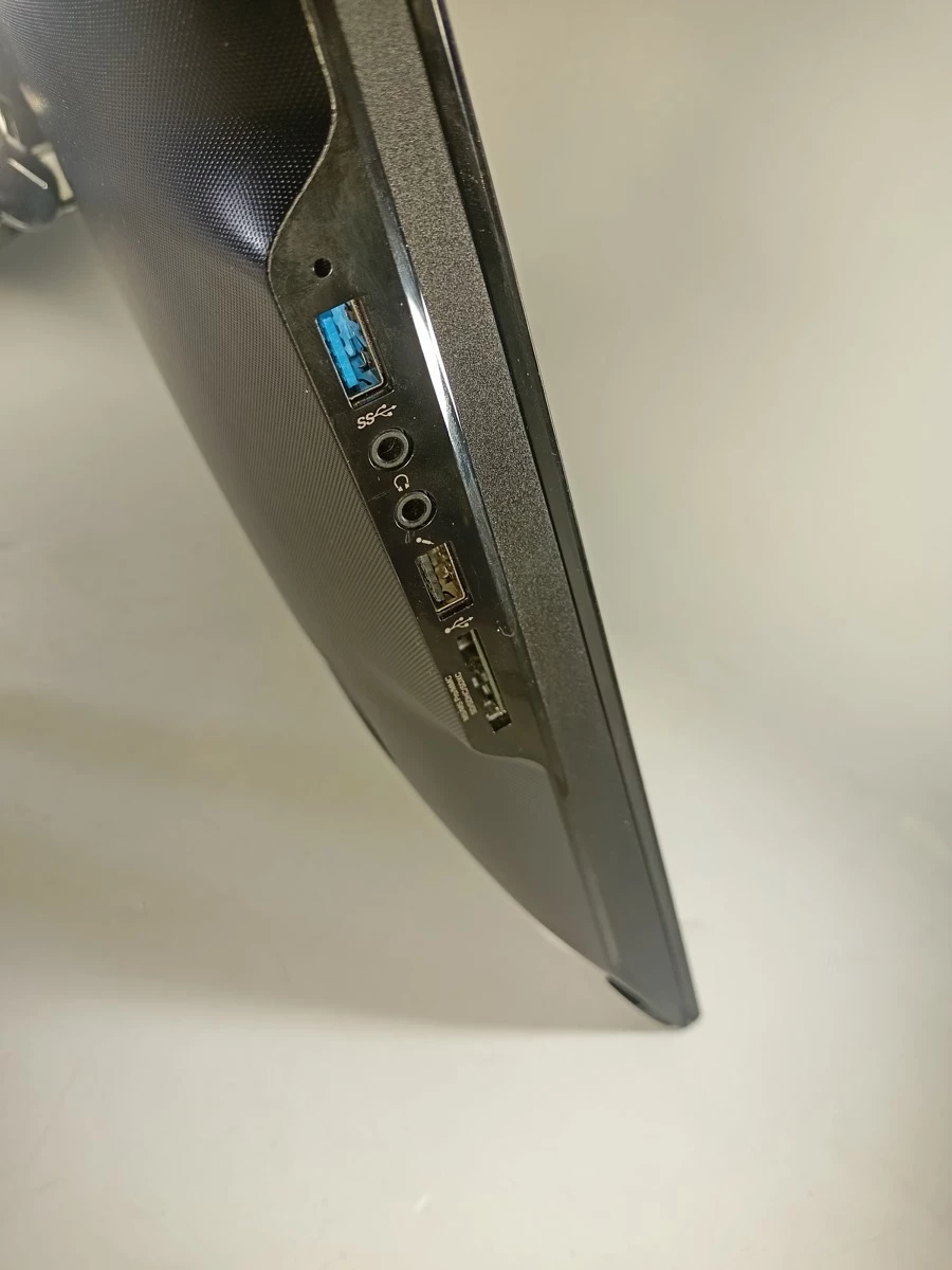 komputer-z-monitorem-lenovo-c20-00-f0bb-j3060-4gb-typ-dysku-twardego-201769-208981