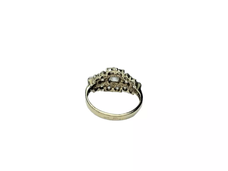 sliczny-pierscionek-z-kamieniami-585-315g-r7-material-15835-2